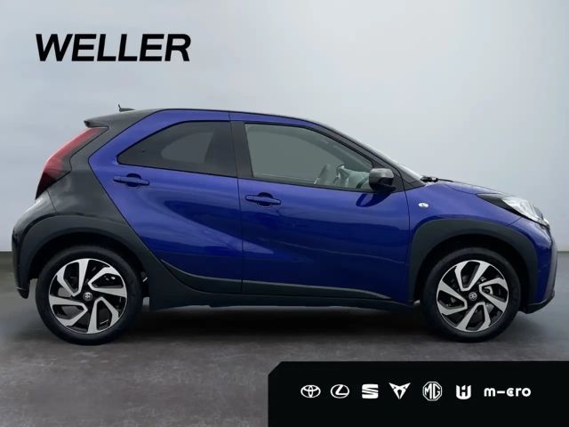 Toyota Aygo X Bi-Tone Hatchback