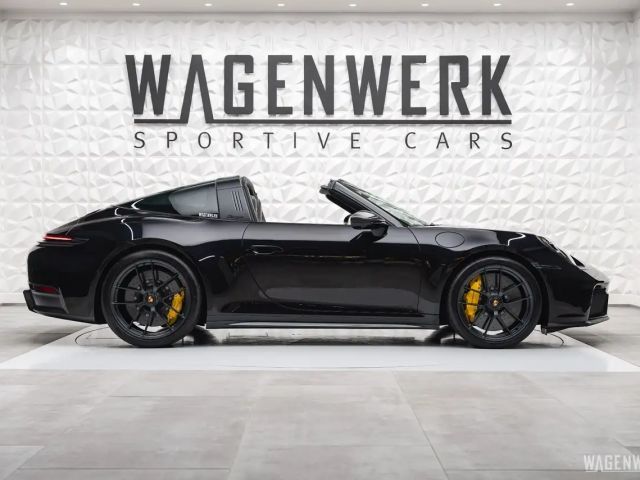 Porsche 992 4 Cabrio GTS Targa Turbo