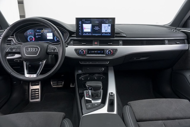 Audi A4 40 TFSI S-Tronic Sedan