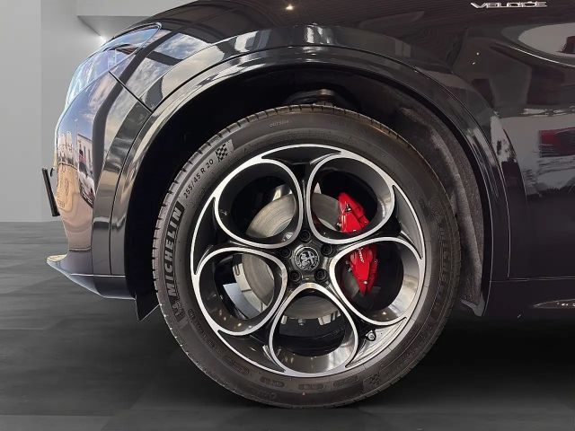 Alfa Romeo Stelvio AT8 Q4 Veloce