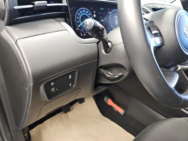 Hyundai Tucson Hybrid Select