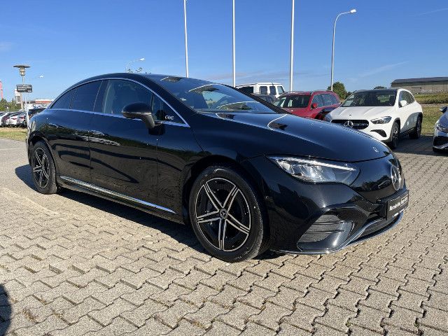 Mercedes-Benz EQE 300 Sedan