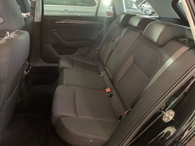 Skoda Superb 2.0 TDI Combi