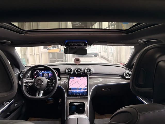 Mercedes-Benz C 220 AMG Line C 220 d Sedan