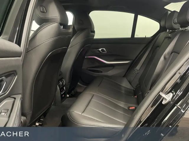 BMW 330 330i M-Sport Sedan xDrive