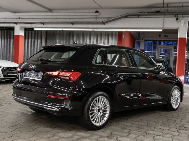 Audi A3 40 TFSI Hybride Sedan