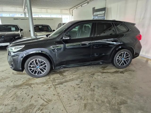 BMW iX1 xDrive30