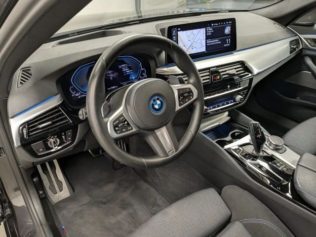 BMW 530 530e M-Sport Sedan xDrive