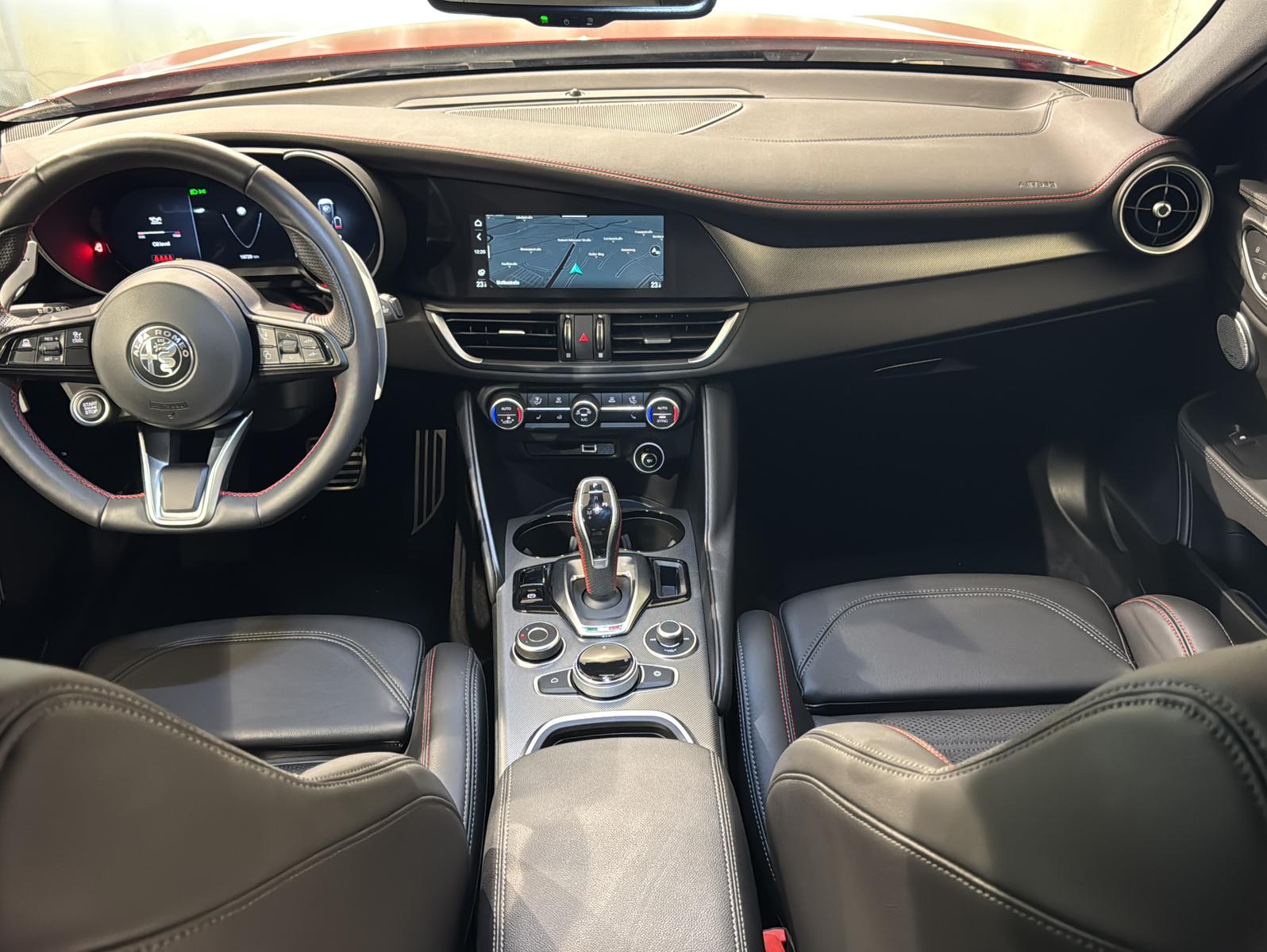 Alfa Romeo Giulia Q4