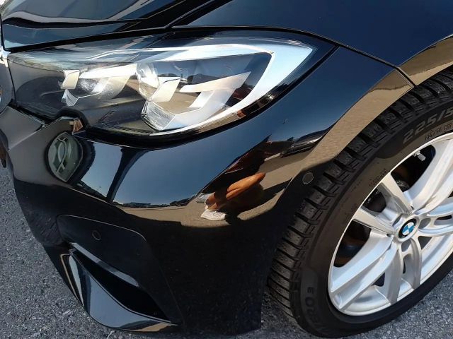 BMW 330 330e M-Sport Touring