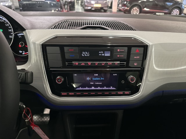 Volkswagen e-up! Plus Style