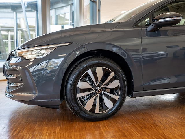 Volkswagen Golf 1.5 eTSI Golf VIII Variant