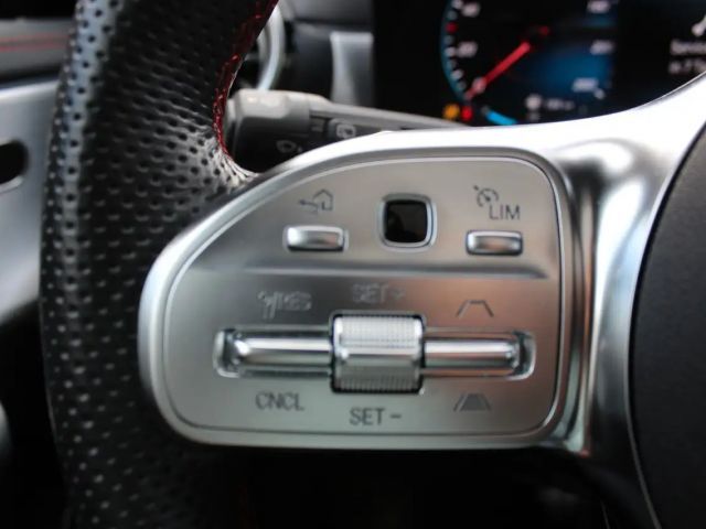 Mercedes-Benz CLA 250 AMG Line