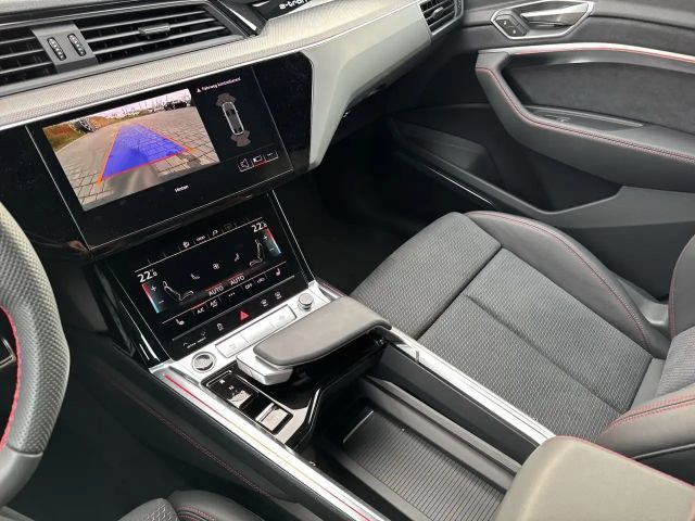 Audi Q8 e-tron 55 S-Line