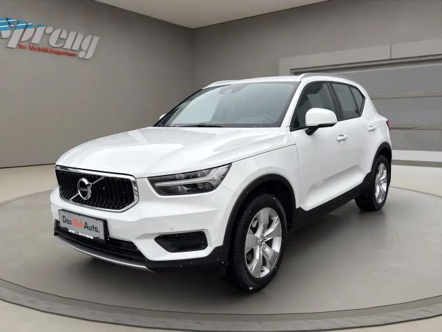 Volvo XC40 Momentum