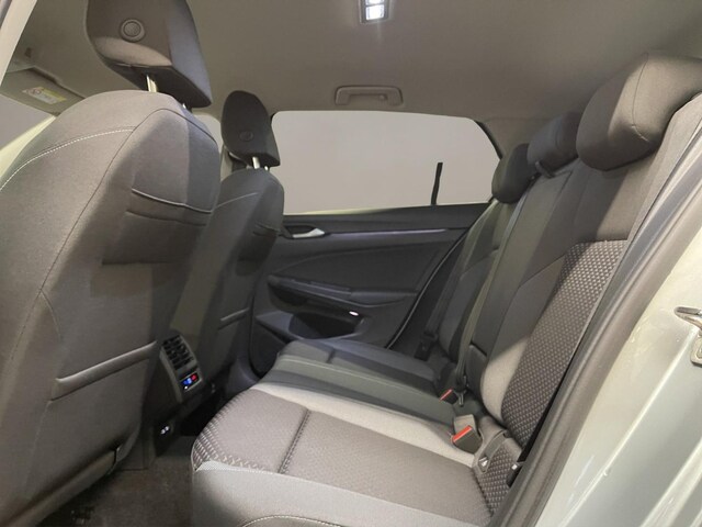 Volkswagen Golf 1.5 eTSI Golf VIII