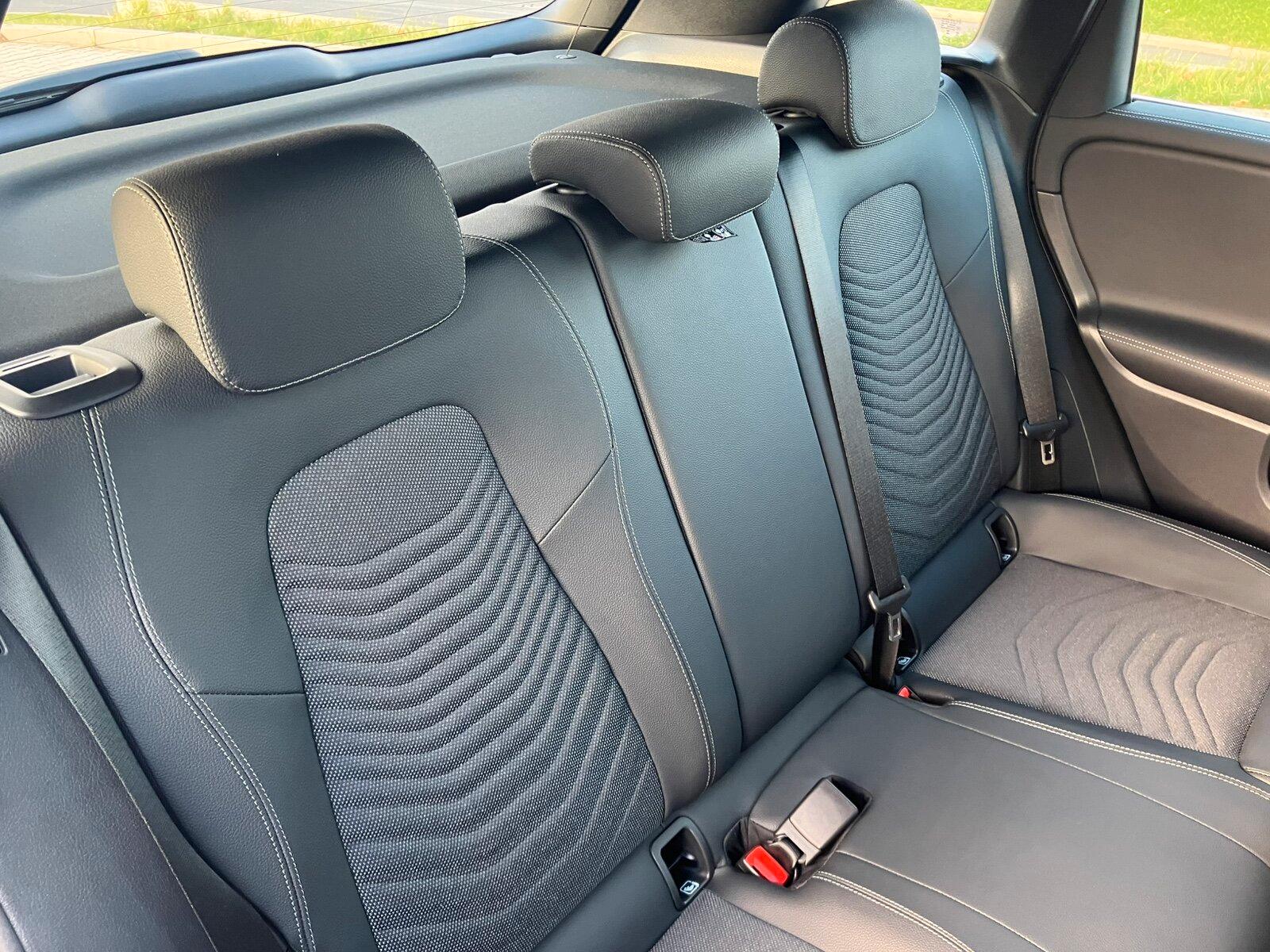 Mercedes-Benz B 180 Progressive Sedan