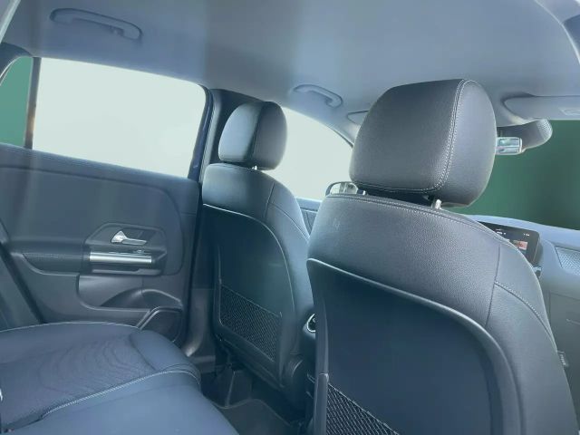 Mercedes-Benz GLA 200 Progressive