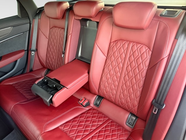 Audi S6 Avant Quattro