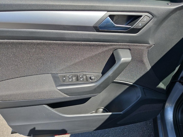 Volkswagen T-Roc 1.5 TSI DSG Life