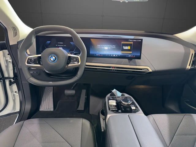 BMW iX xDrive50