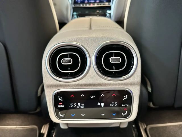 Mercedes-Benz C 200 Sedan