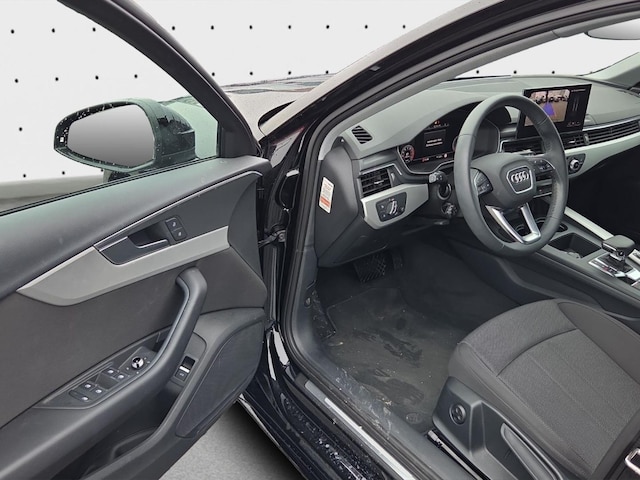 Audi A4 40 TFSI Avant S-Tronic