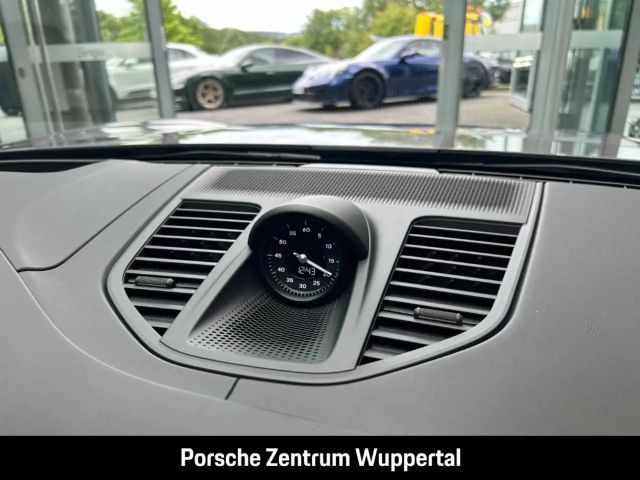 Porsche Panamera 4 E-Hybrid