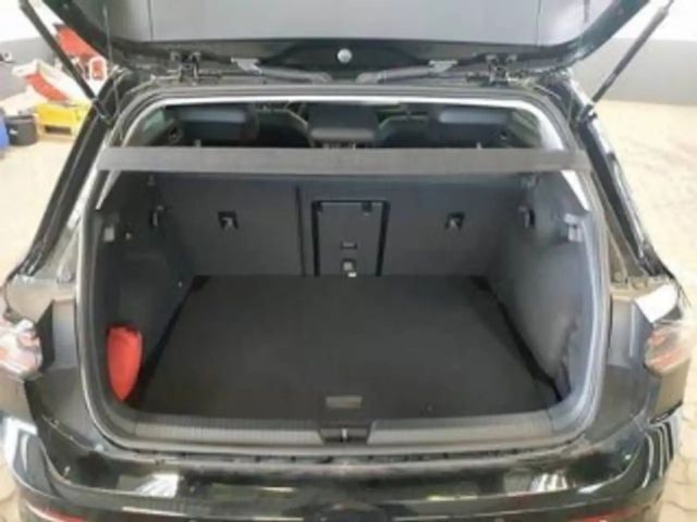 Volkswagen Golf 1.5 eTSI DSG Golf VIII