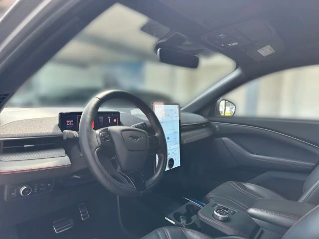 Ford Mustang Mach-E AWD