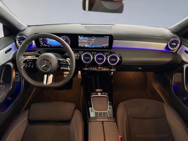 Mercedes-Benz CLA 200 AMG Line Shooting Brake