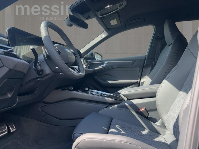 Audi A6 Avant Quattro S-Tronic