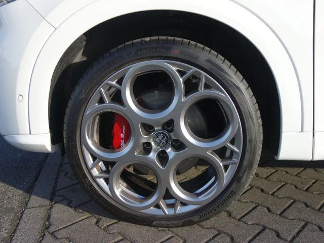 Alfa Romeo Tonale Hybrid Q4