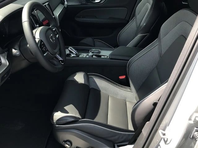 Volvo V60 Dark Geartronic Plus