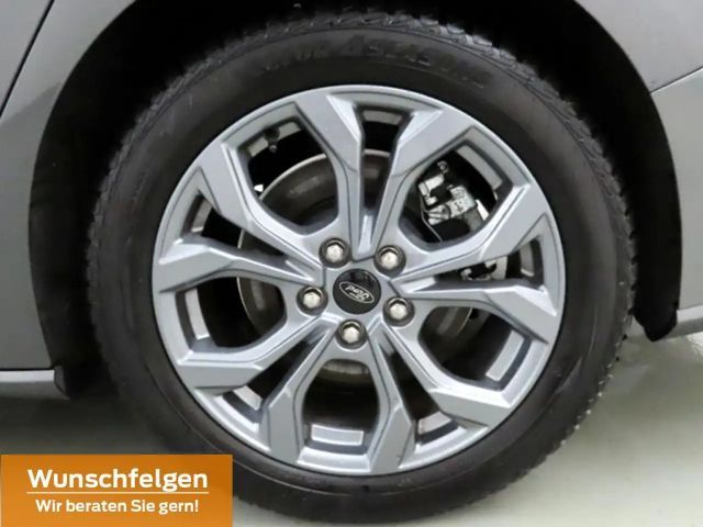 Ford Focus ST Line Wagon