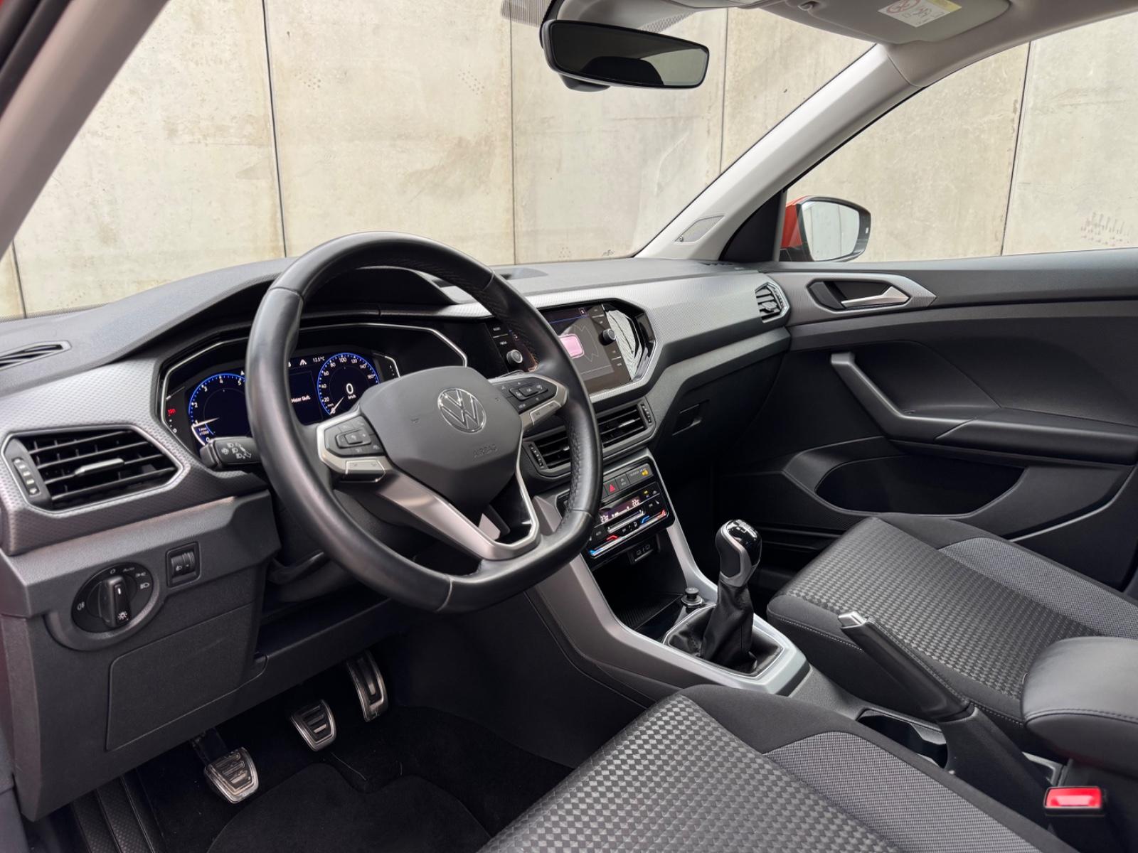 Volkswagen T-Cross 1.0 Active/ACC/Virtual/CarPlay/Beats/AHK