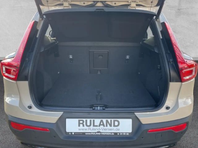 Volvo XC40 Dark Plus