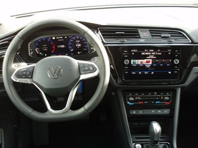 Volkswagen Touran BMT DSG Highline