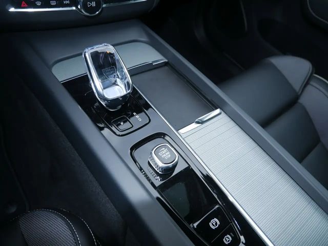 Volvo XC60 AWD Plus Recharge T8