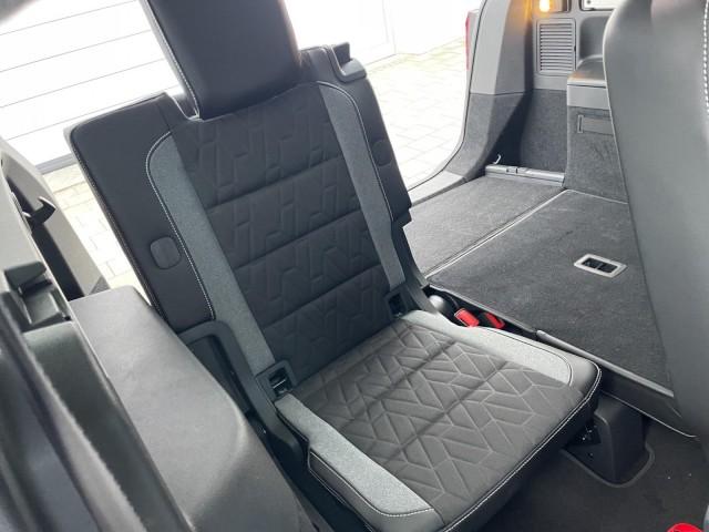 Volkswagen Touran 1.5 TSI Comfortline DSG R-Line