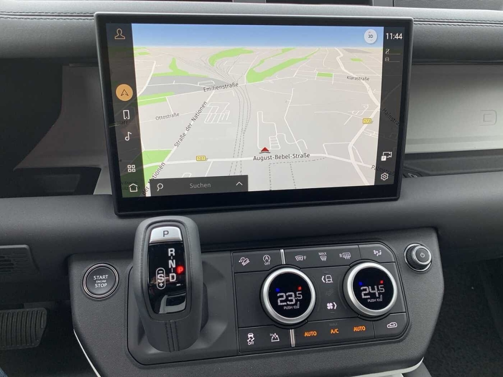 Land Rover Defender 90 S