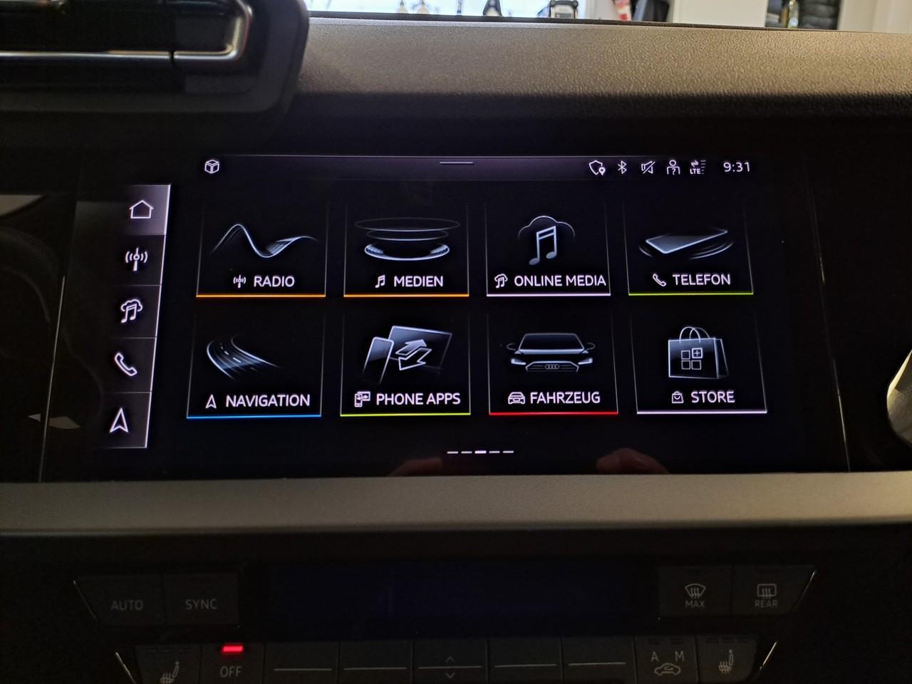 Audi A3 35 TFSI S-Line S-Tronic Sedan Sportback