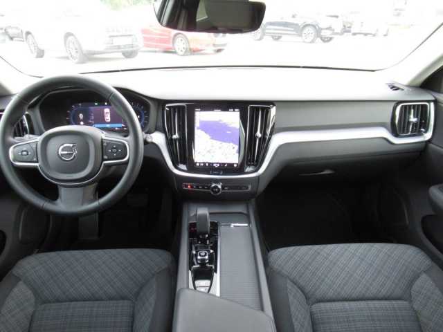 Volvo V60 Core