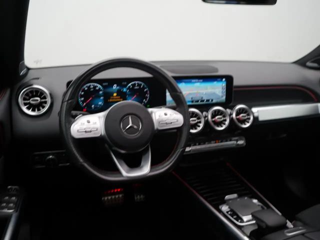 Mercedes-Benz GLB 250 4MATIC AMG Line