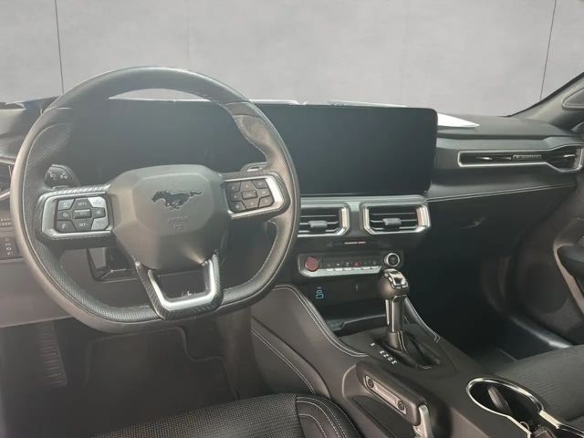 Ford Mustang Fastback GT 5.0 V8