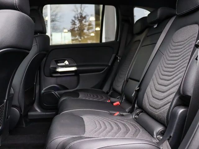 Mercedes-Benz GLB 200 4MATIC GLB 200 d