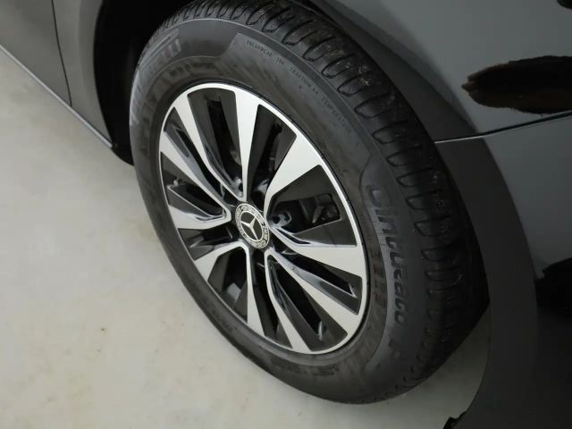 Mercedes-Benz A 180 A 180 d