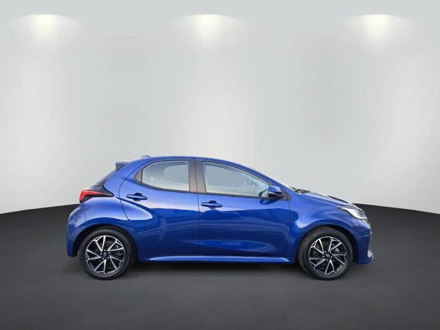 Toyota Yaris Hatchback Team D