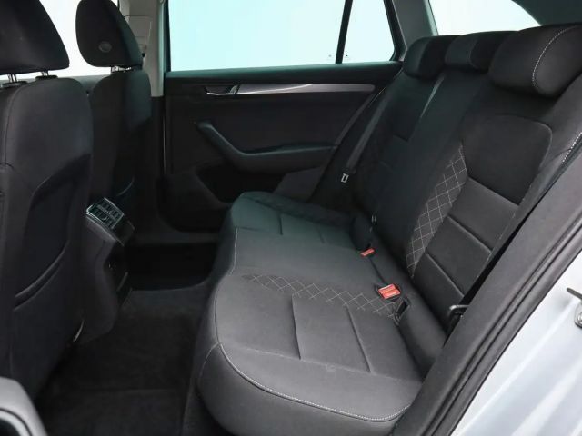 Skoda Superb 1.5 TSI Active Combi