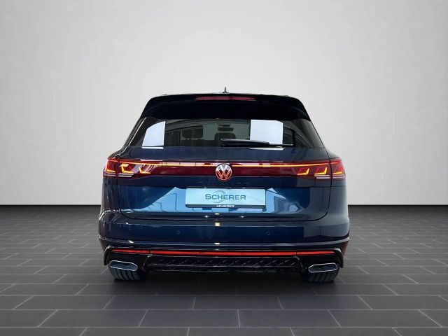 Volkswagen Touareg Touareg 3.0  R-L  DT210TDI A8A